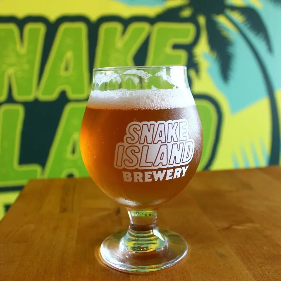 Hibiscus Lei, Snake Island Brewing Co.